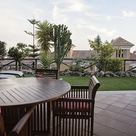 Santa Clara Golf Villa *